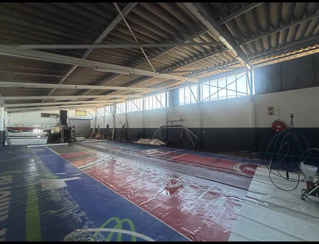 335M² WAREHOUSE TO LET IN STIKLAND INDUSTRIAL